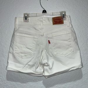 White Levi’s Mid Length Shorts